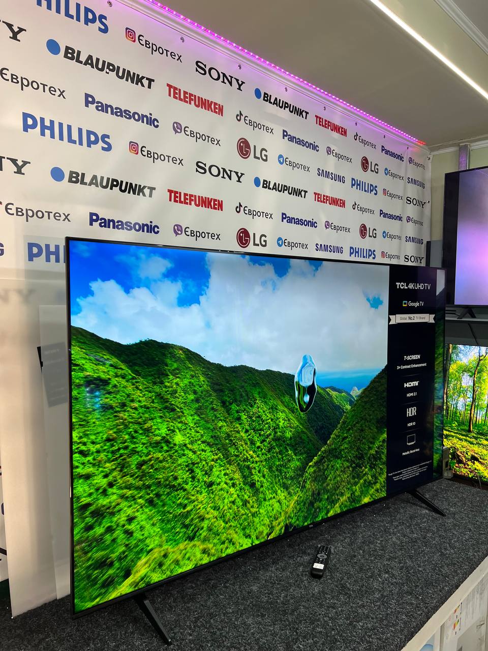 Телевізор TCL 75V6B  - фото 7