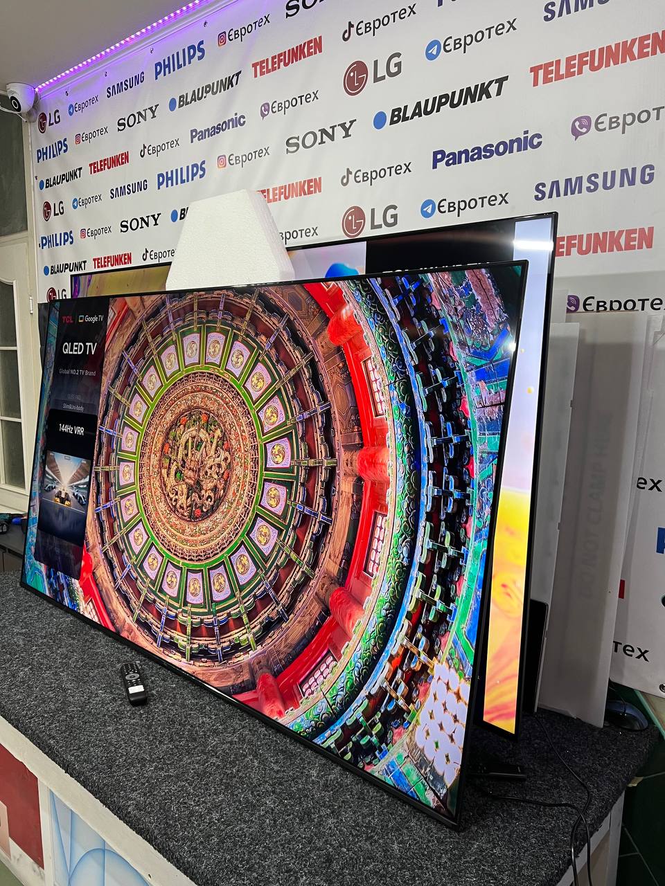 Телевізор TCL 75T8B QLED Premium - фото 7
