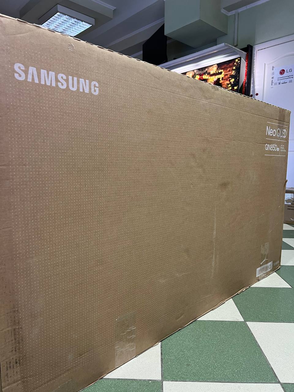Телевізор Samsung GQ55QN85DBT Neo QLED - фото 8
