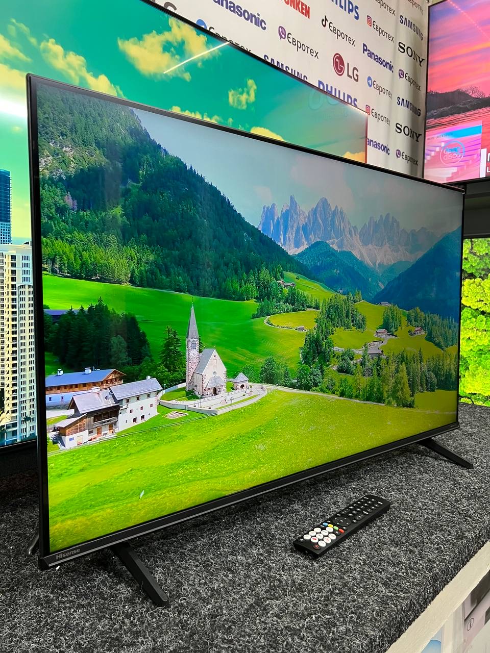 Телевізор Hisense 43E6NT - фото 2