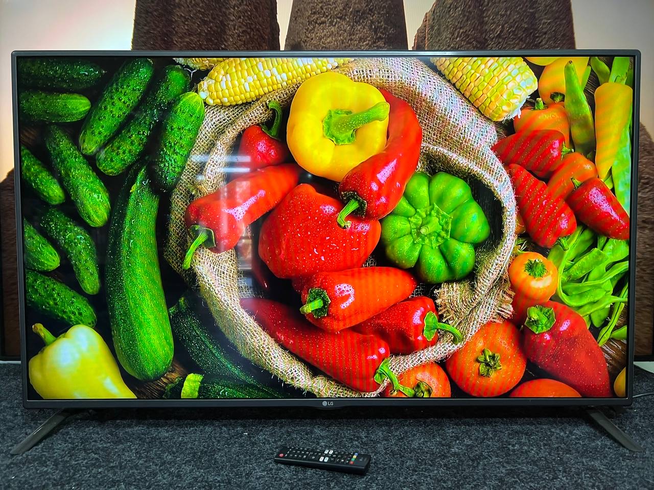 Телевізор  LG 55LF5809