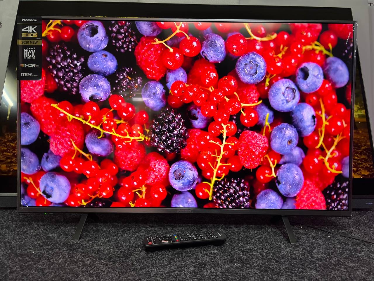 Телевізор Panasonic TX-43HXW904