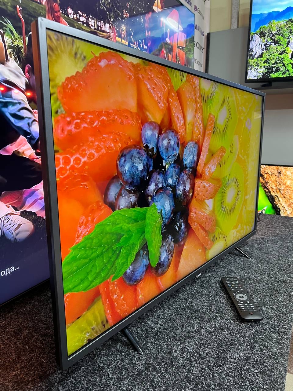 Телевізор Philips 43PUS7303/12 - фото 4