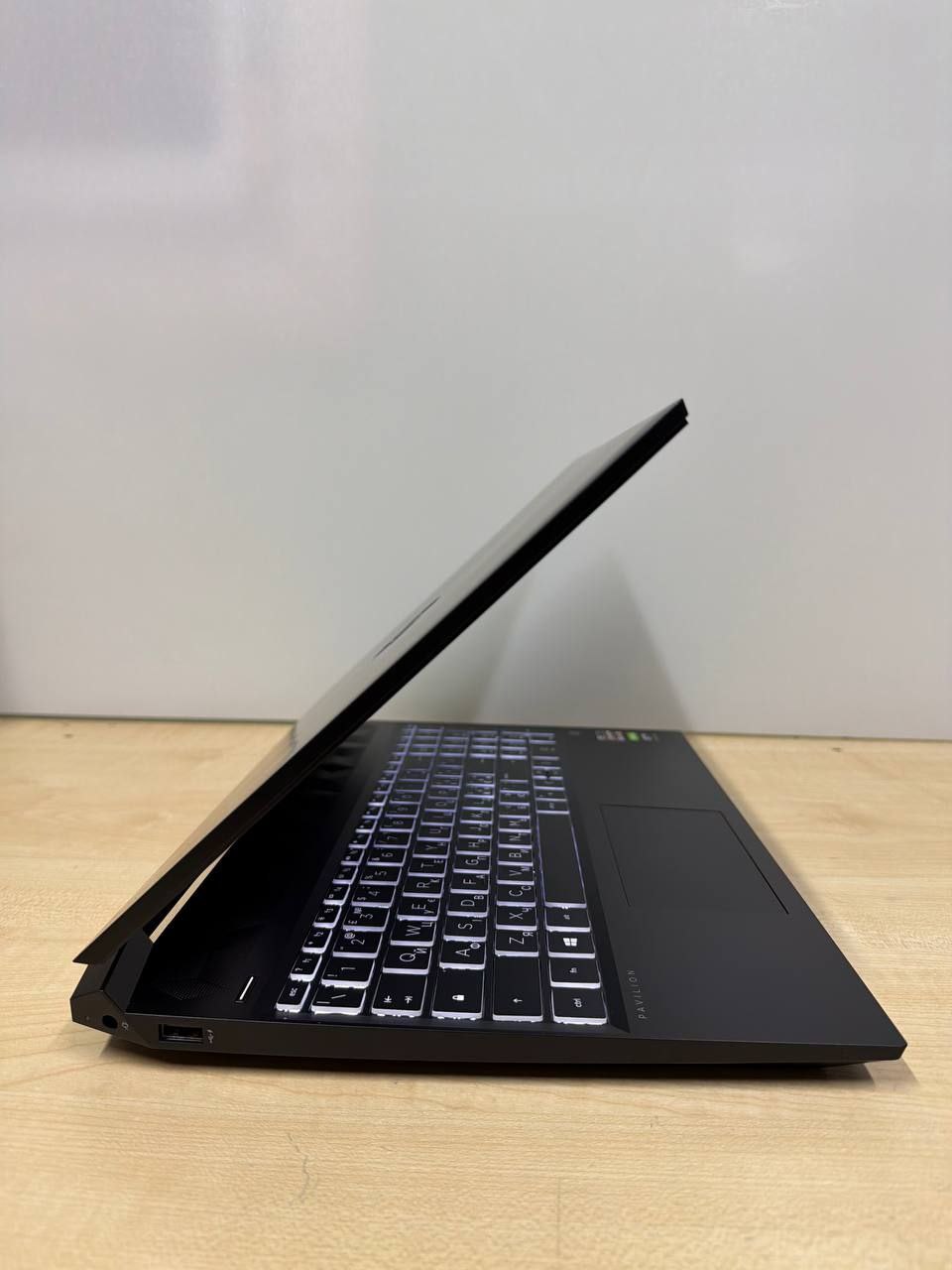Ноутбук HP 15-EC1001SL - фото 4