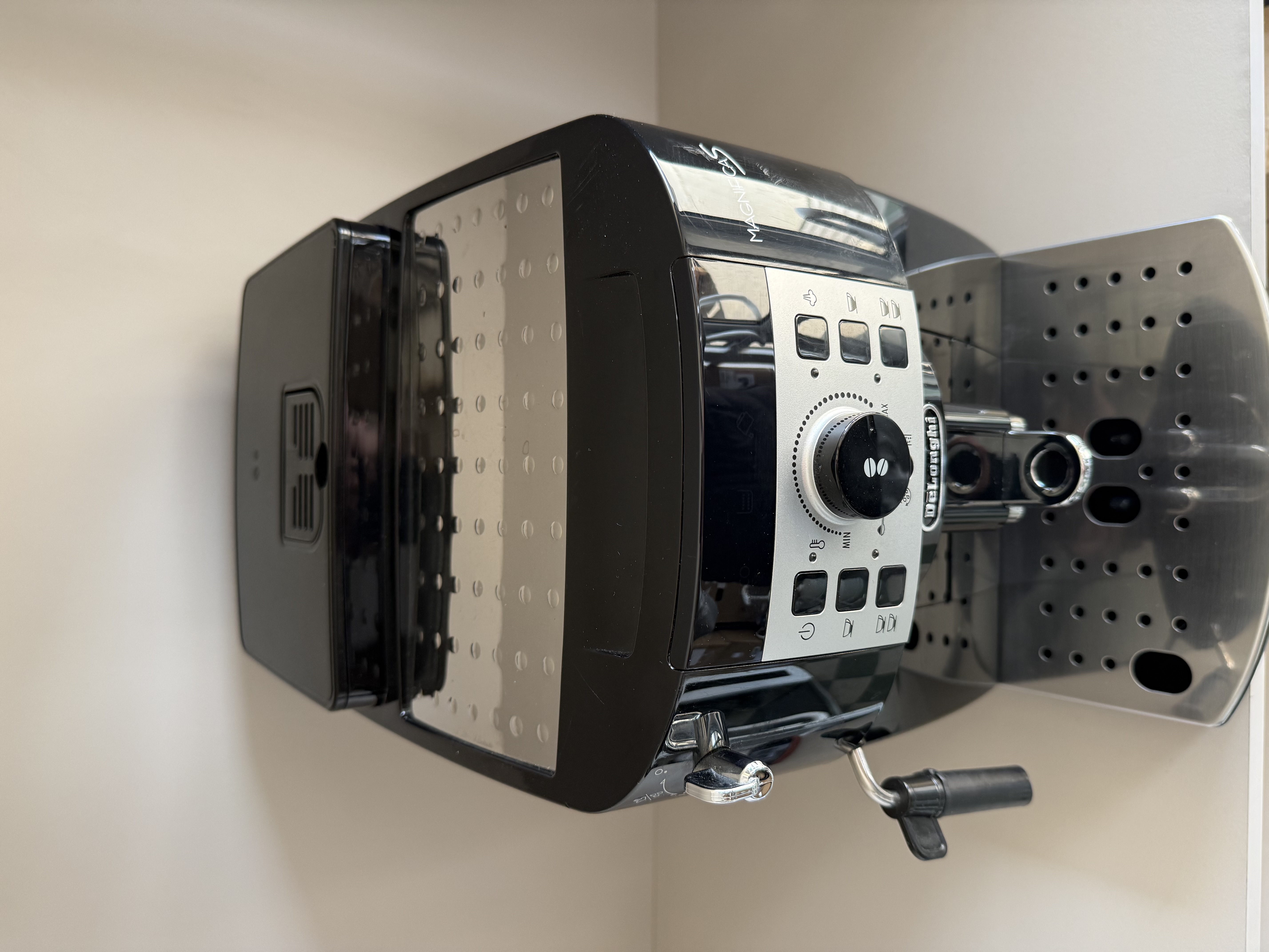Кавомашина DeLonghi Magnifica S  - фото 2