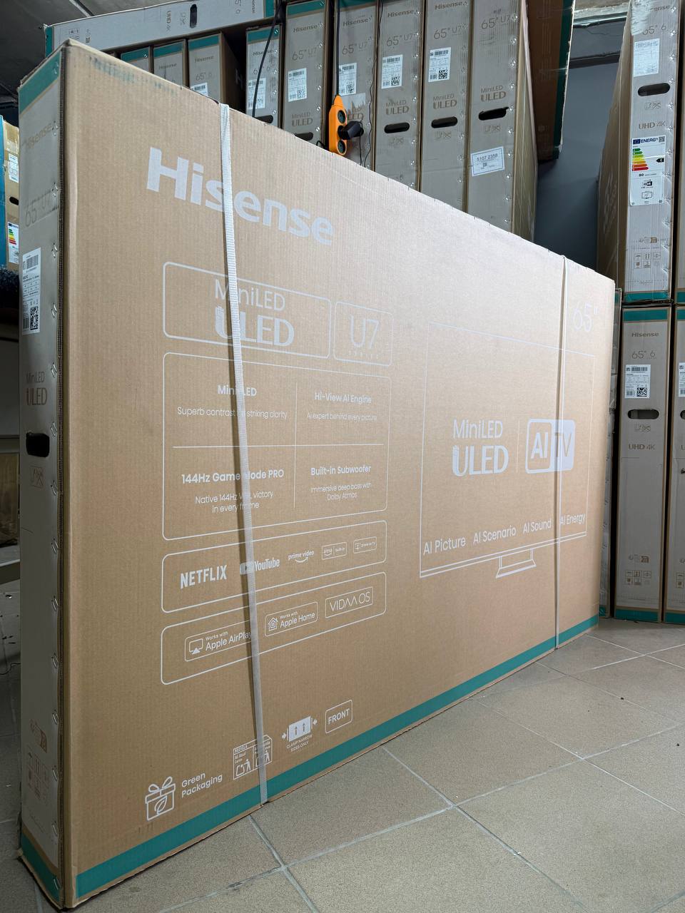 Телевізор 65' дюймів Hisense 65U7Q  - фото 4