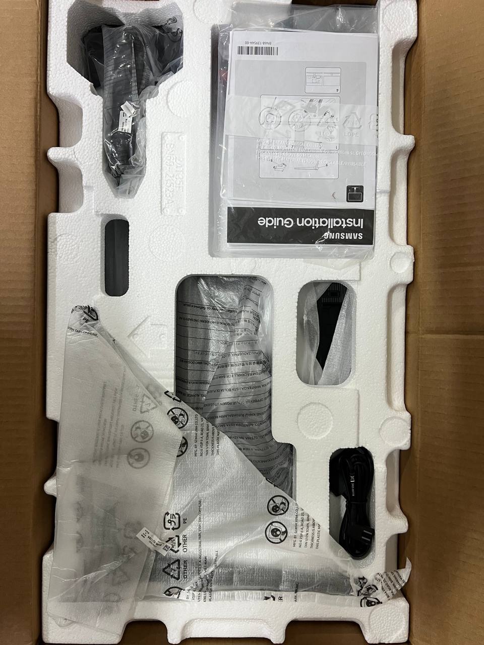  Монітор 24ʼ дюйми Samsung F24T352FHR - фото 6