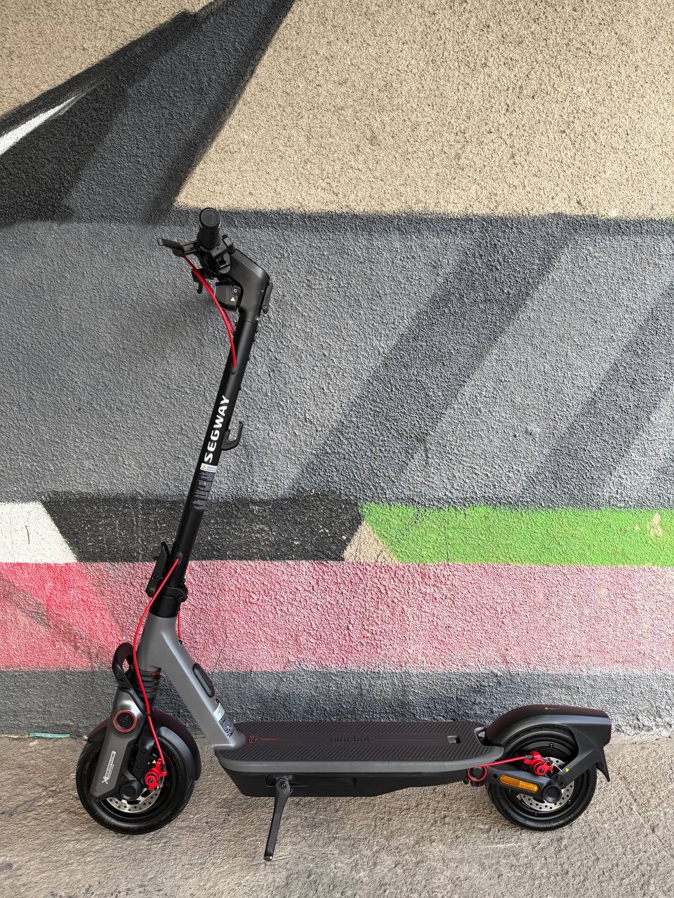 Електросамокат сток  Ninebot by Segway F3 PRO E Silver