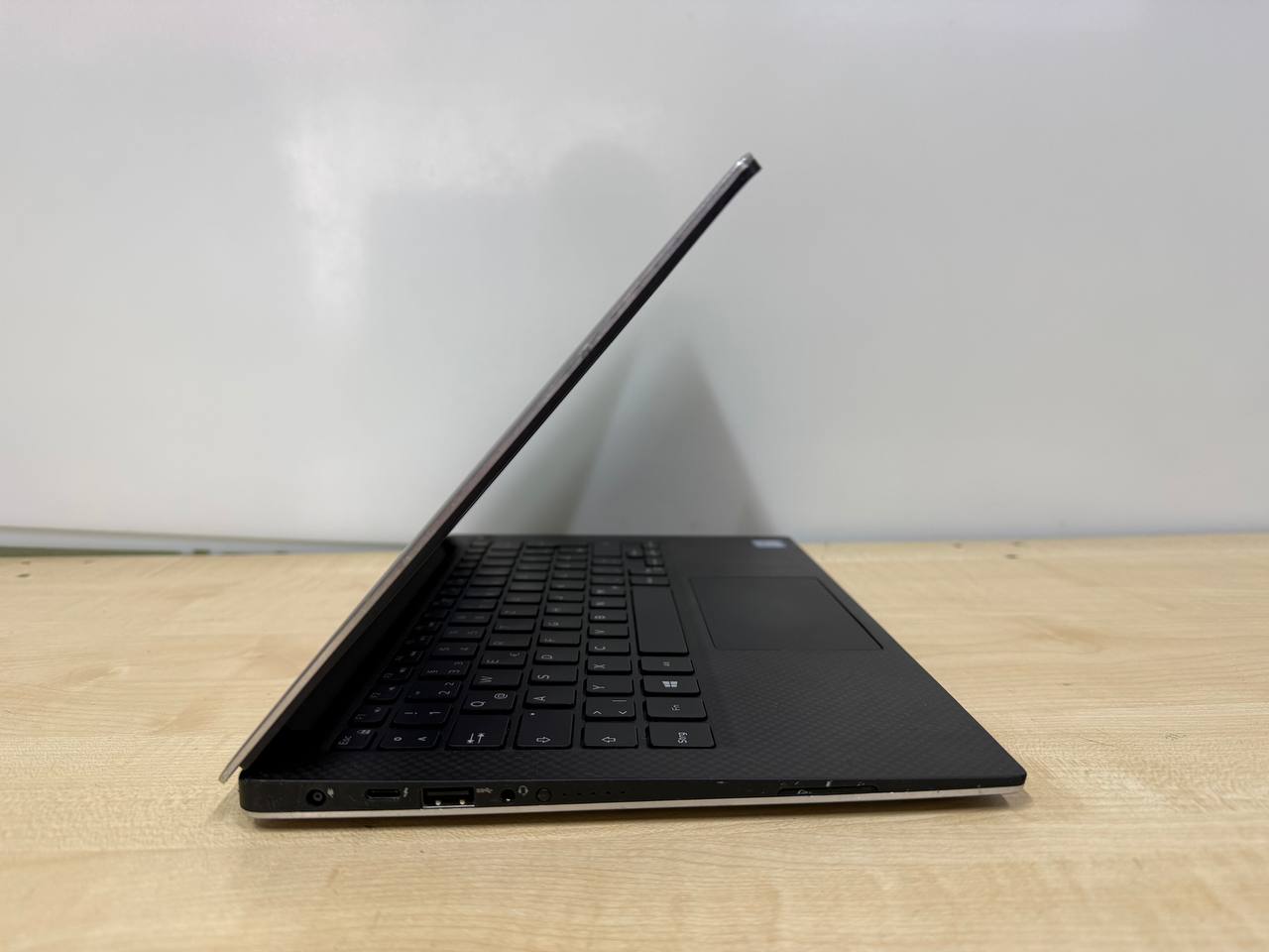 Ноутбук Dell XPS13 9350 - фото 3