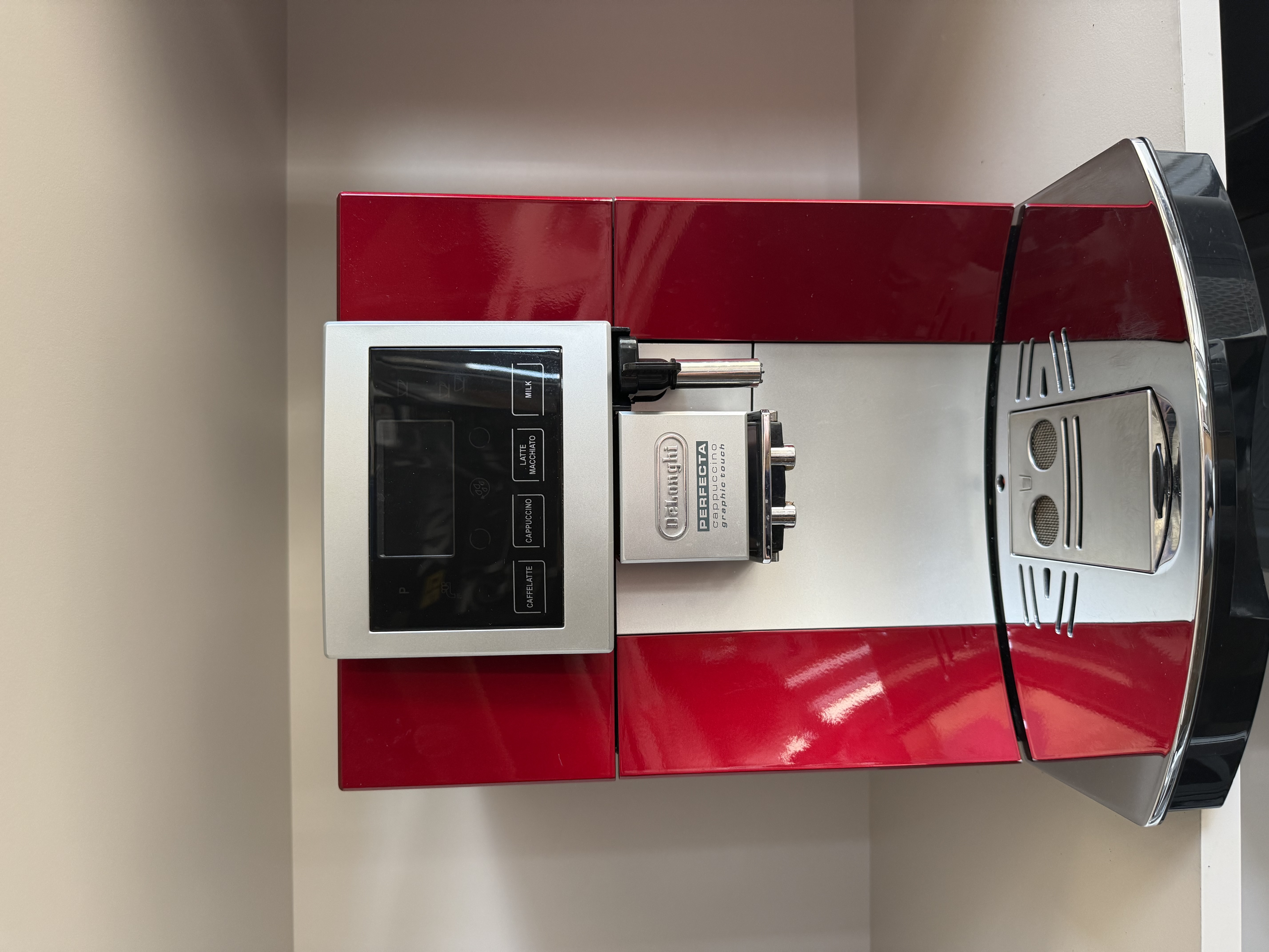 Кавомашина DeLonghi Perfecta Cappuccino Graphic Touch